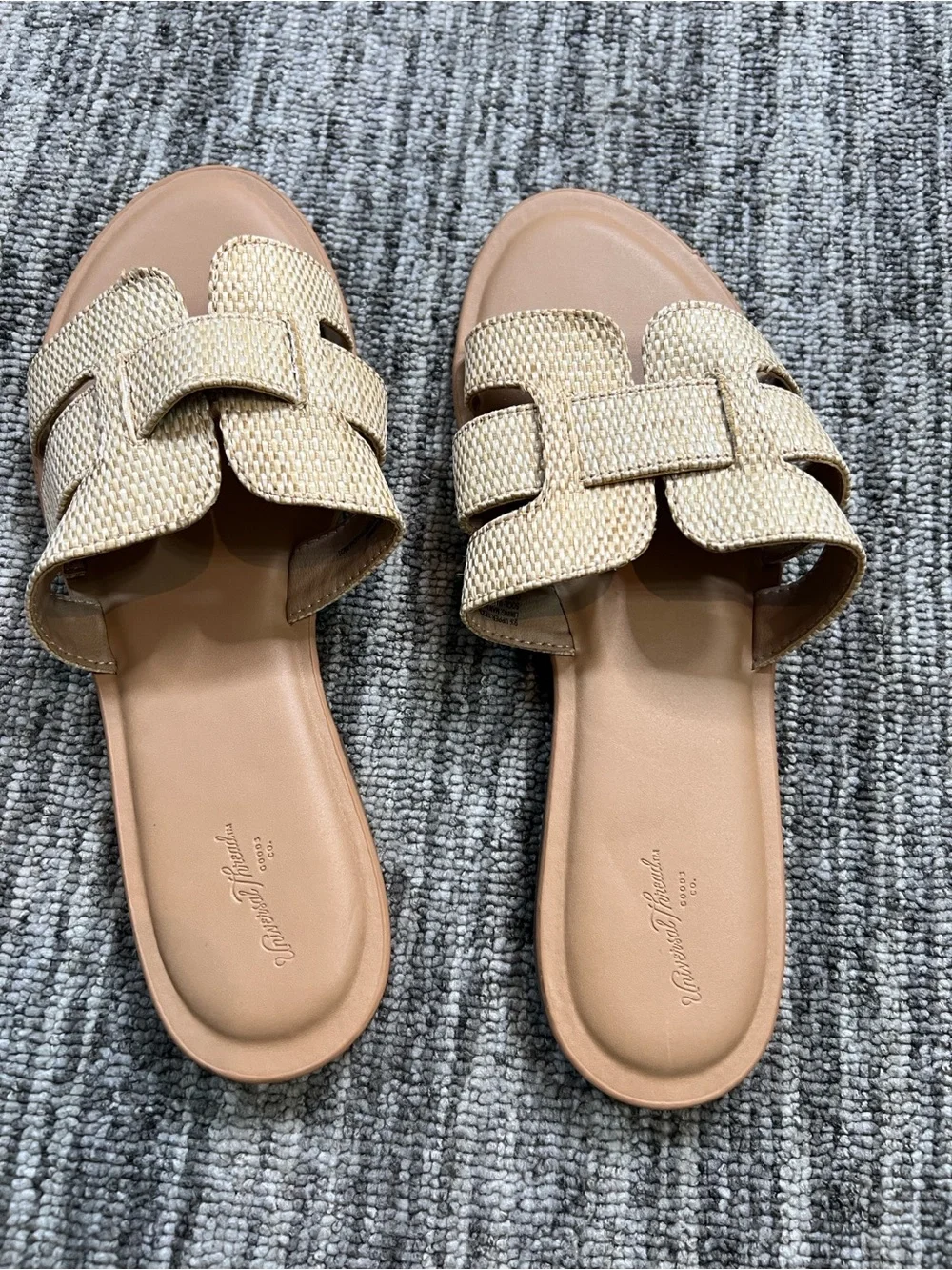 Universal Thread Woven Straw Slide Sandals in Beige Size 9.5